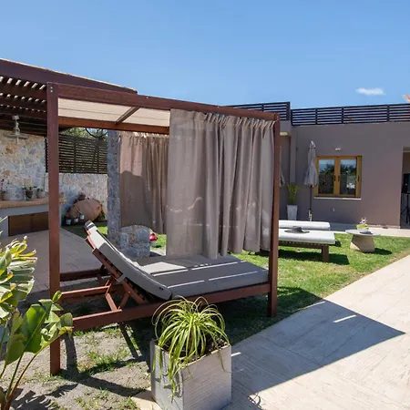 Βίλα Lady Dafni With Private Heated Pool