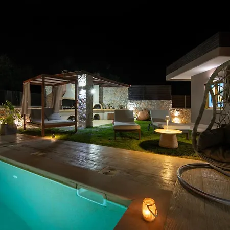 Lady Dafni With Private Heated Pool Villa