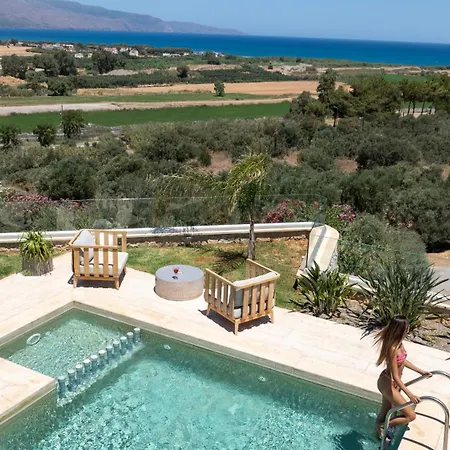 Lady Dafni With Private Heated Pool וילה