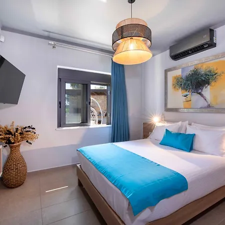 Lady Dafni With Private Heated Pool וילה